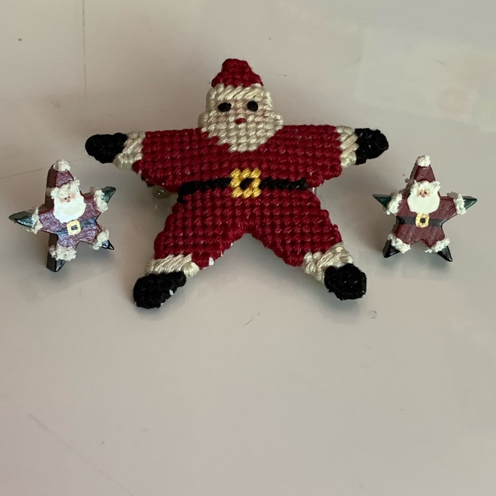 Handmade star shaped Santa pin and earrings. Stitched pin. Painted earrings